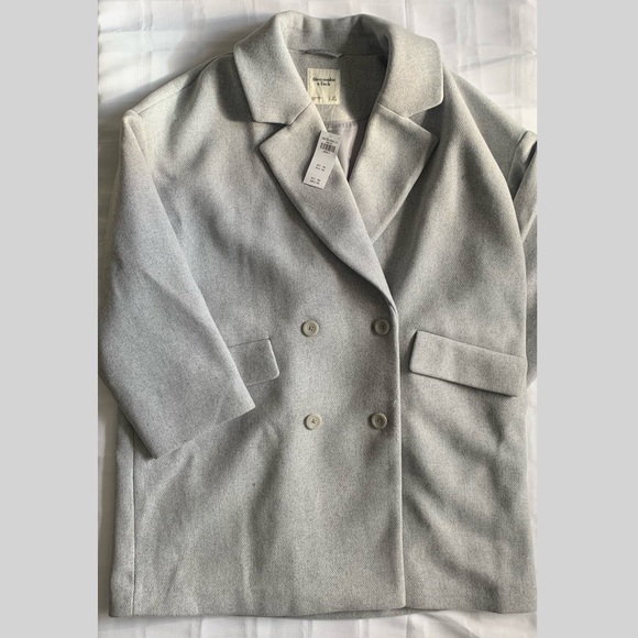 Abercrombie & Fitch - Short Wool Blend Blazer - Picture 2 of 2